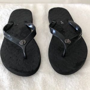 COACH BLACK THONG SANDALS SIZE 7
